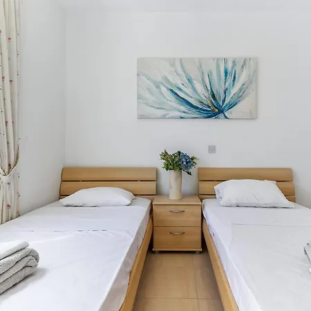 Antonia's Palace Rooftop Jacuzzi Stunning View