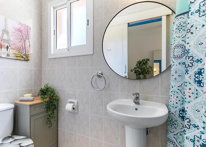 Antonia's Palace Rooftop Jacuzzi Stunning View Paphos