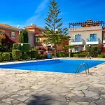 Antonia's Palace Rooftop Jacuzzi Stunning View * Pafos